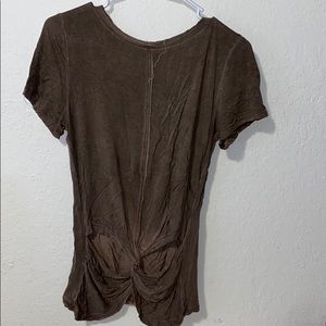 Brown Tee with back accent. Size S.